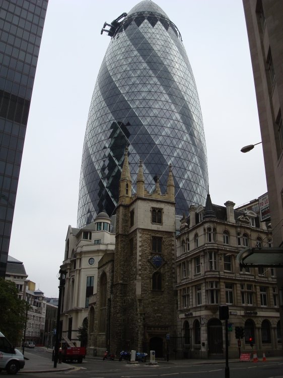 uksep07dsc01005thegherkinnormanfoster30stmaryaxe.jpg