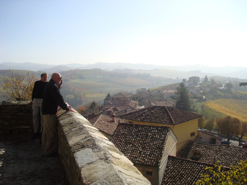 barolo07dsc02029atserralungadalba.jpg