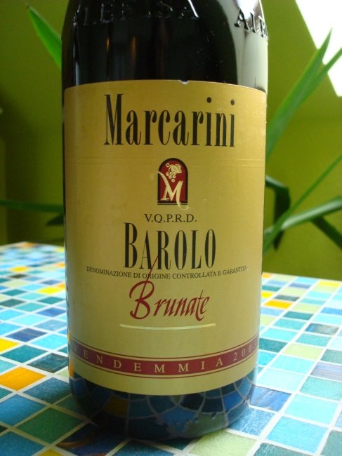 barolo07poderimarcarinibarolobrunate2003lamorra.jpg