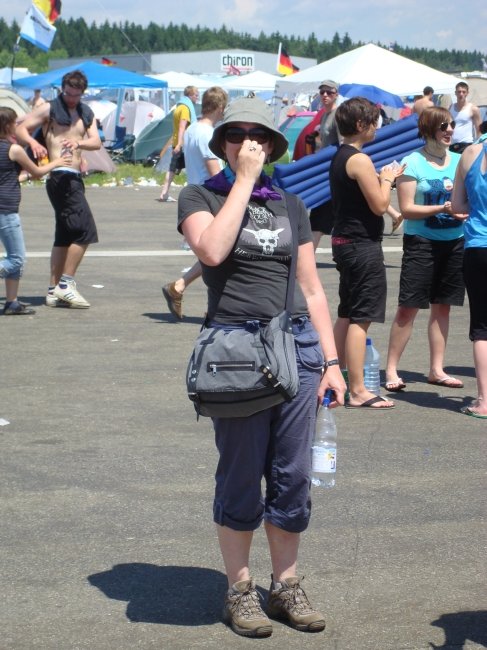 southside2022june200841mustbeneartheportaloos.jpg