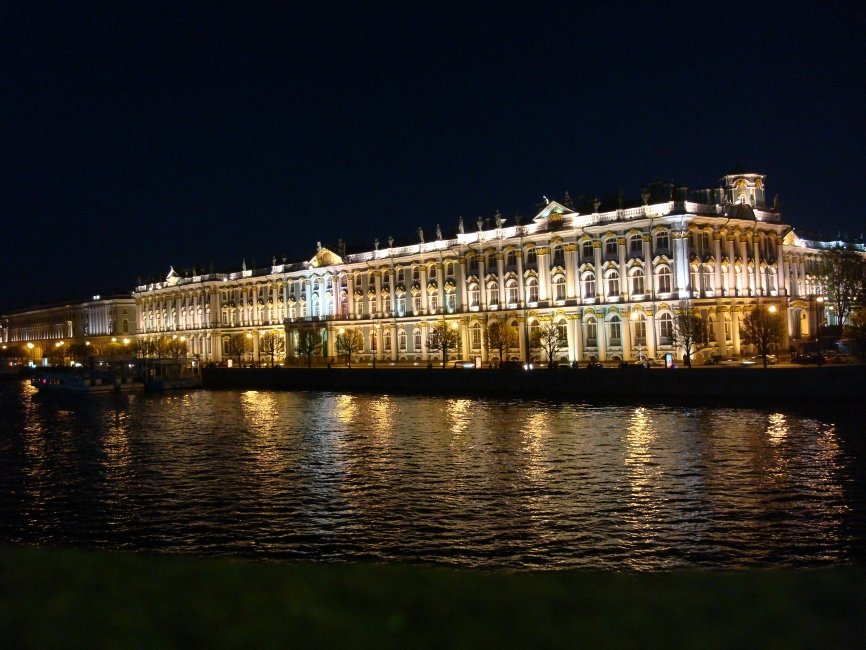 stpetersburgmay2008125winterpalace.jpg