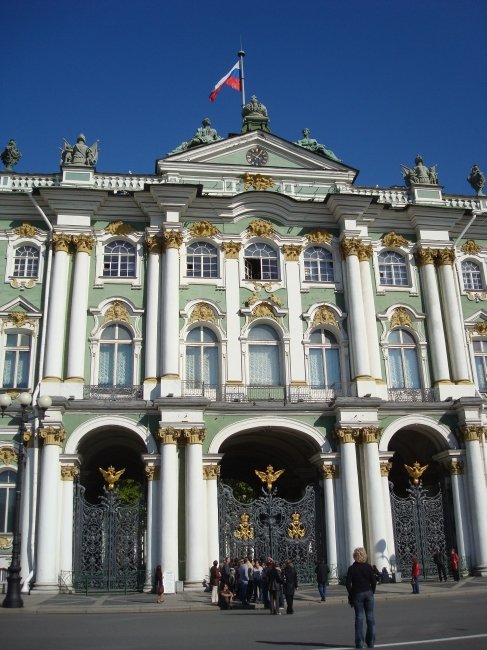 stpetersburgmay2008198winterpalacehermitage.jpg